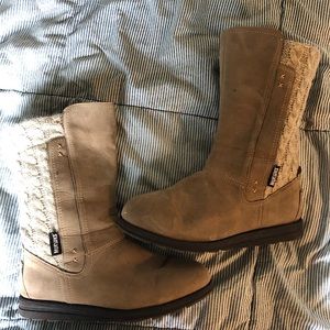 MukLuks brand new boots! Wool inside! Worn once!